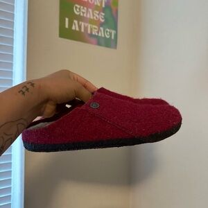 Red shearling Birkenstocks Boston clogs unisex size 37